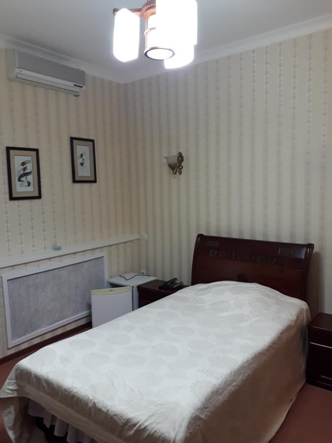 Hotel Botakoz Astana Bagian luar foto