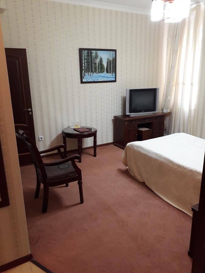 Hotel Botakoz Astana Bagian luar foto